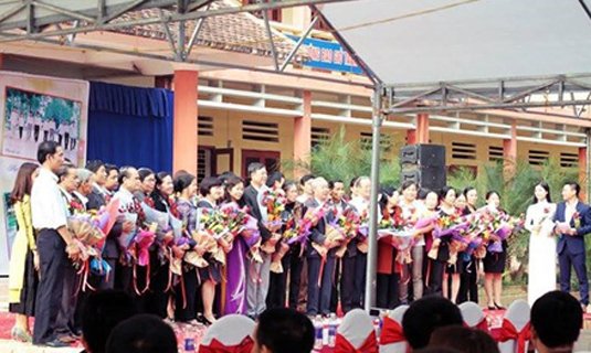 Tri ân tình thầy trò