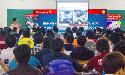 Ông Vương Quan Trường thuyết trình Chuyên đề "Ánh sáng và cuộc sống"