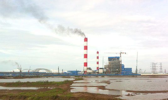 Trung tâm Nhiệt điện Duyên Hải gồm các nhà máy chạy than đang gây lo ngại ô nhiễm môi trường được Thủ tướng nhắc tỉnh Trà Vinh chú ý giám sát