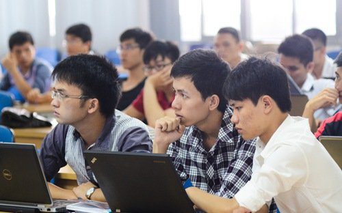 Trung bình hàng năm, Ngân hàng Chính sách xã hội thực hiện cho vay đối với khoảng 2,2 triệu hộ gia đình có hoàn cảnh khó khăn, cần vay vốn cho con em học tập.