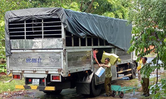 Chi cục Quản lý thị trưởng Kiên Giang tạm giữ hàng không rõ nguồn gốc.