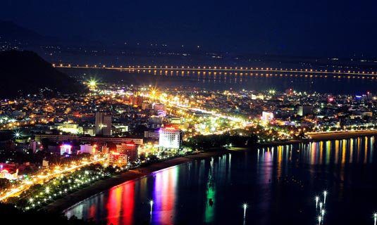 TP Quy Nhơn không tiết kiệm ánh sáng mà tiết kiệm năng lượng.