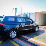 3. Xe Kia Grand Carnival 11 Chỗ Chuẩn Bị đóng Container Xuất Khẩu