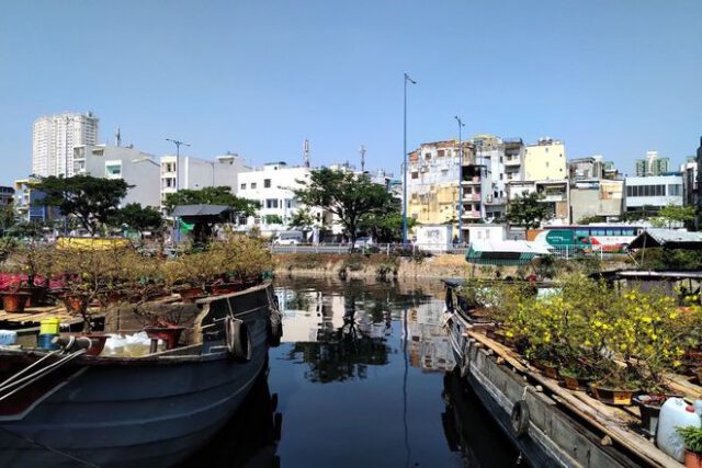 Hội hoa Trên bến dưới thuyền ở Q.8 (TP.HCM) ẢNH: ĐĂNG NGUYÊN