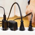 rut-sac-khoi-o-dien-khi-khong-dung-co-can-thie_1t