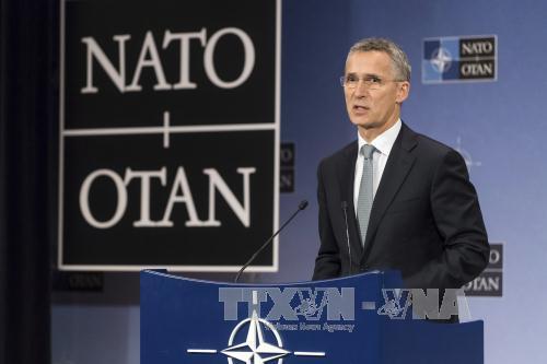 Tổng thư ký NATO Jens Stoltenberg trong cuộc họp báo sau hội nghị Hội đồng NATO ở Brussels, Bỉ ngày 27/10. Ảnh: AP/TTXVN