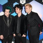 tham-ema-2016-martin-garrix-xuat-hien-cuc-dien-trai-cung-dan-sao-gioi-05