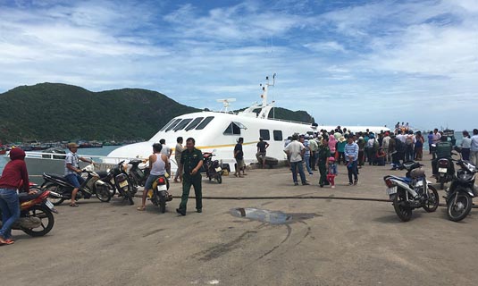 Cập cảng Bến Đầm, Côn Đảo