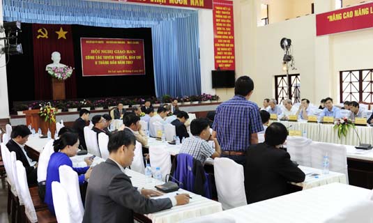 Phát biểu của nhà báo.