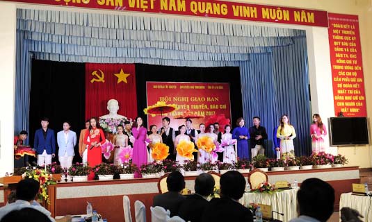 Ban chỉ đạo điều hành Hội nghị.