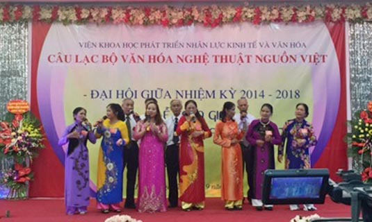 (Tiết mục văn nghệ chi hội tỉnh Sơn La)