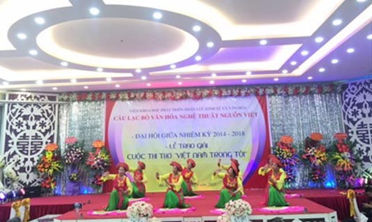 (Tiết mục văn nghệ chi Hội Hà Thành)