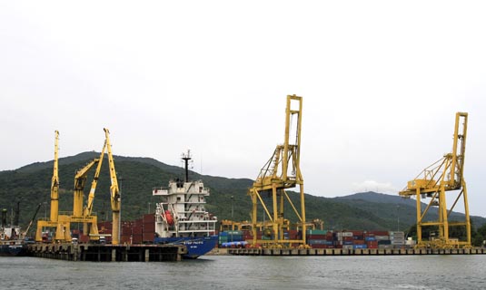 Cảng Tiên Sa (Đà Nẵng) - trung tâm logistics lớn của vùng duyên hải miền Trung. Ảnh: VGP/Mai Vy