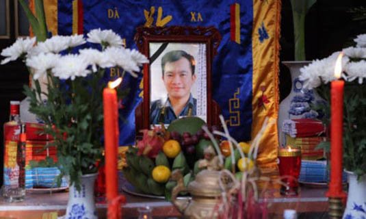Phóng viên Hữu Dư