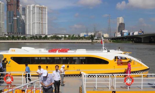 Tuyết buýt sông số 1 (Bạch Đằng - Linh Đông) sẽ chính thức đưa vào khai thác vào ngày 25/11.