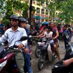 Trẻ Em Không đội Mũ Bảo Hiểm Sẽ Bị Xử Phạt.