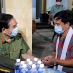 Thiếu Tướng Vũ Xuân Viên Giám đốc CA TP Đà Nẵng đến Thăm Gia đình Anh Tuấn