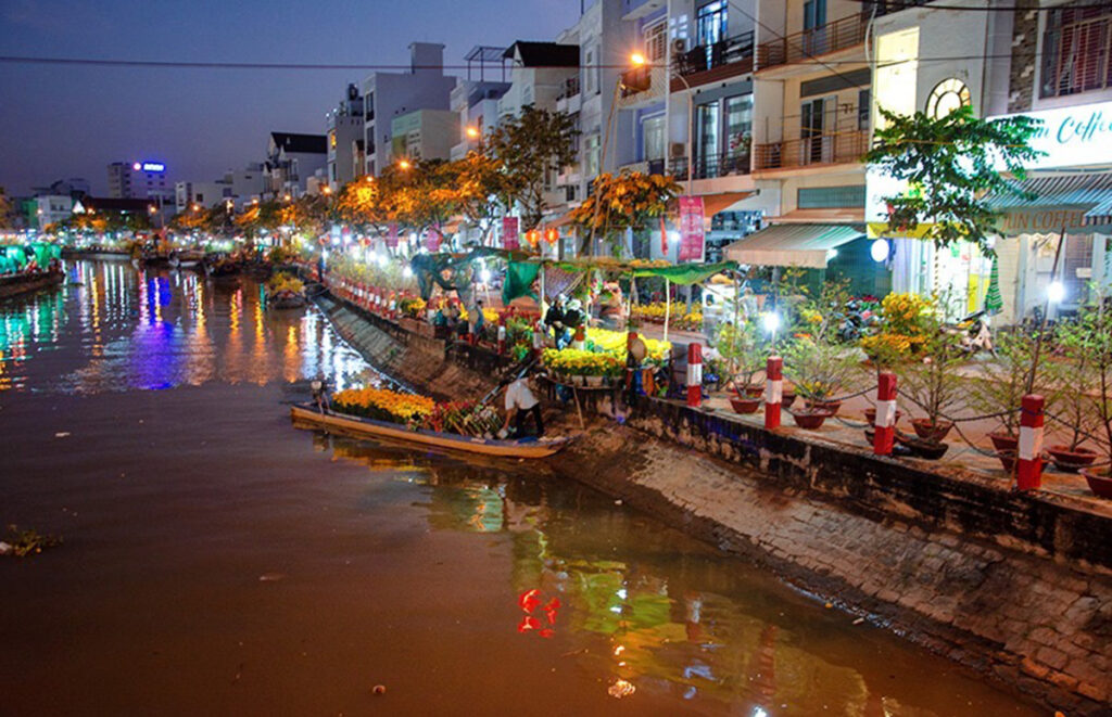 Thành phố Cần Thơ phát triển hiện đại vẫn giữ đặc trưng sông nước