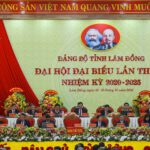 Đoàn chủ tịch điều hành đại hội