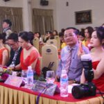 Ban giám khảo cuộc thi