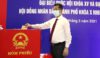 Đồng chí Nguyễn Văn Quảng, Ủy viên T.Ư Đảng, Bí thư Thành ủy Đà Nẵng bỏ phiếu thực hiện quyền công dân.