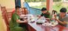 Bữa cơm vội của cán bộ, chiến sĩ cấp CCCD