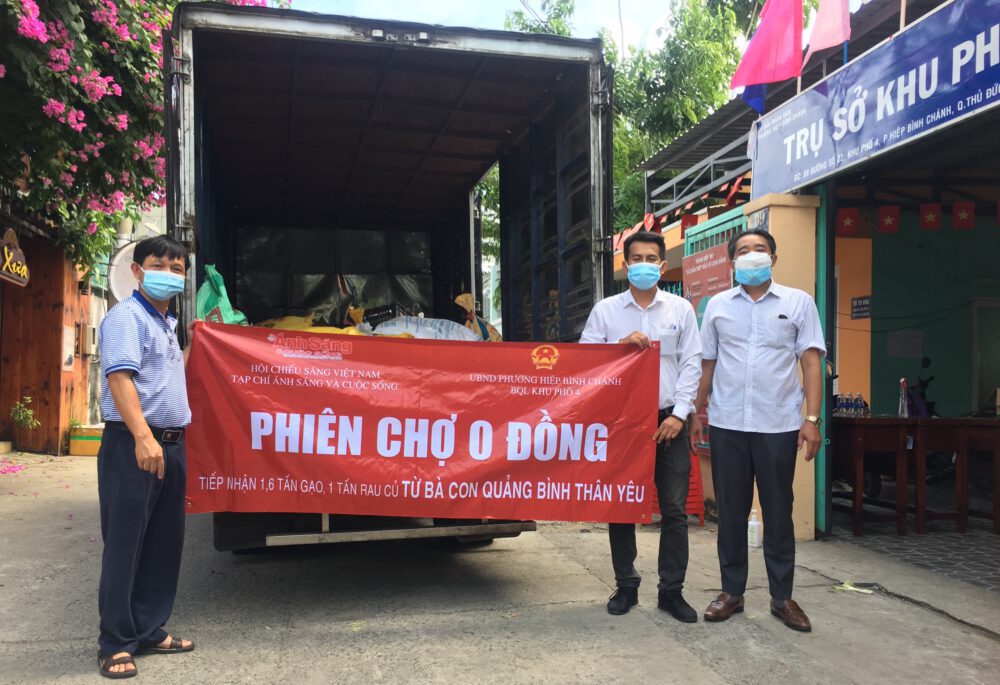 Xe hàng đã về đến "phiên chợ 0 đồng"