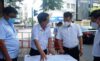 Ông Nguyễn Văn Quảng -Bí thư Thành ủy Đà Nẵng kiểm tra các chốt (ảnh NC)