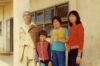 Bìa trái Nhà thơ Quang Dũng. Bìa phải Bùi Phương Hạ -con gái nhà thơ. Ảnh chụp tại Trường mẫu giáo Hoa Hồng (Vùng KTM Hà Nội tại Lâm Đồng) năm 1983