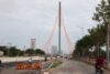Lắp đặt biển báo, hướng dẫn lưu thông an toàn