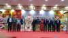 Ban BC-VNS CLBSĐ tặng hoa chúc mừng Ban YT-GD CLBSĐ