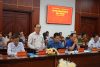 Ông Phan Hoàng Vũ, Giám đốc Sở NN&PTNT giải đáp các ý kiến cơ quan báo chí và phóng viên nêu tại buổi họp .