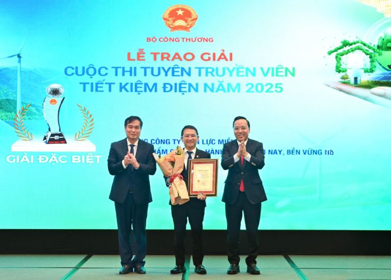 Trao giải Cuộc thi ‘Tuyên truyền viên tiết kiệm điện năm 2025’
